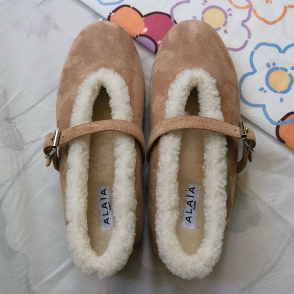 Alaia Lambswool Mary Jane Flats - Picture 3 of 7